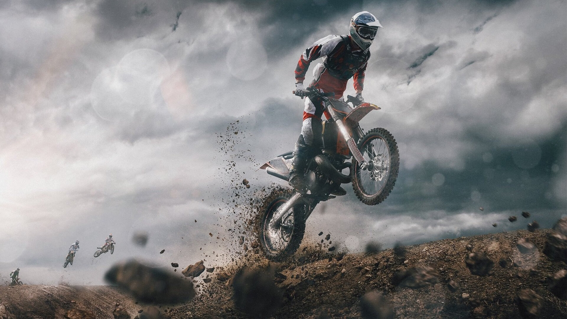 九游体育ios-“冲撞激烈：火光四射的瞬间奇观”，火光冲天的意思