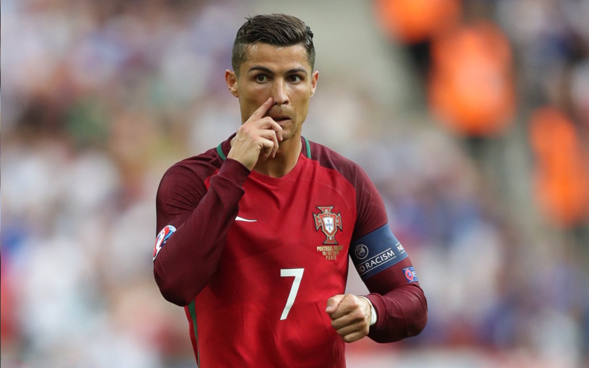 伊朗联赛主场氛围热烈,伊朗足球队主场