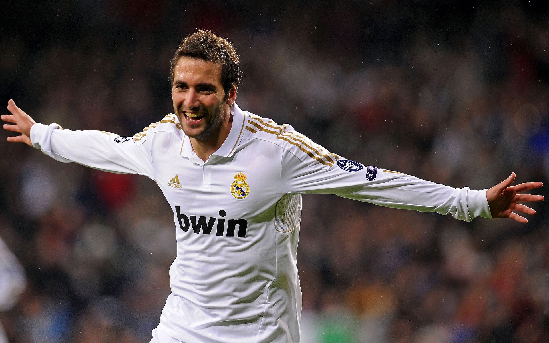 全球F1粉丝共庆:赛季中最热闹的粉丝聚会,f1分站冠军最多的车手